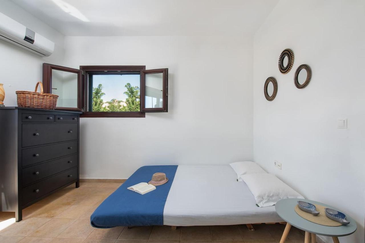 Cedrus And Sea, Beachfront House, Gennadi, Rhodes Apartment Gennadi